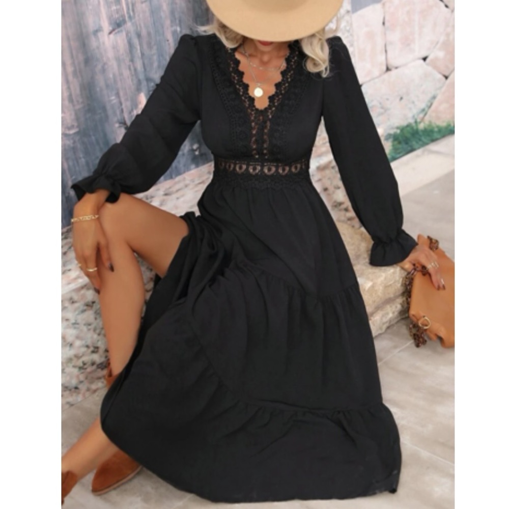 Elegant Black Lace Maxi Dress